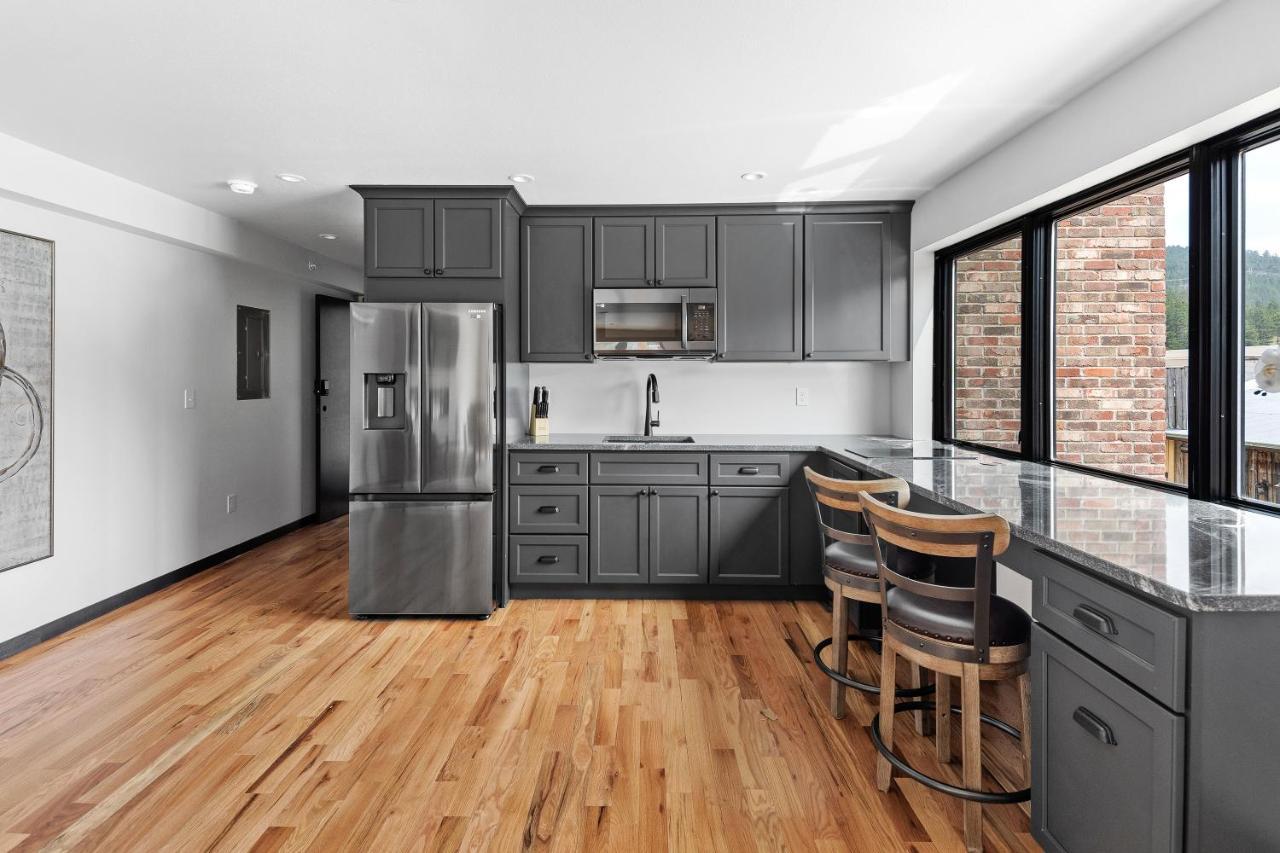 Mcgregor & Main - Luxury Lofts Apartment Hill City Exterior foto