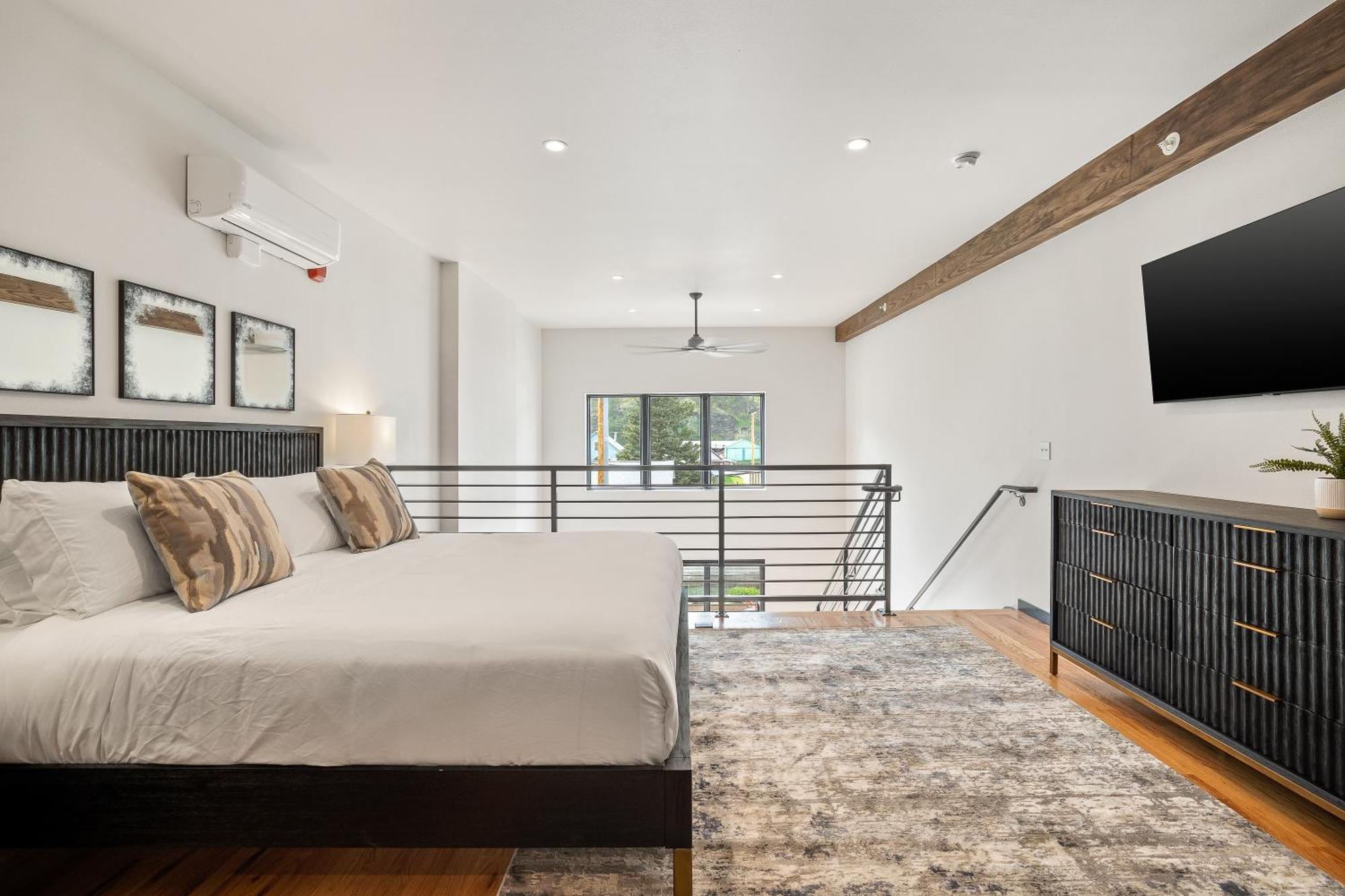 Mcgregor & Main - Luxury Lofts Apartment Hill City Exterior foto
