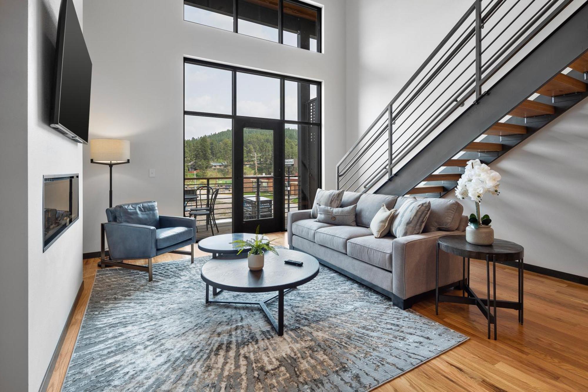 Mcgregor & Main - Luxury Lofts Apartment Hill City Exterior foto